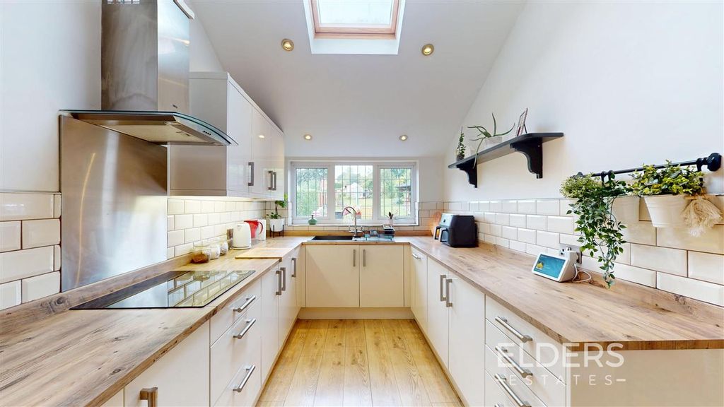 Additional image 8 of 3 bed detached house for saleScarborough Avenue, Ilkeston DE7