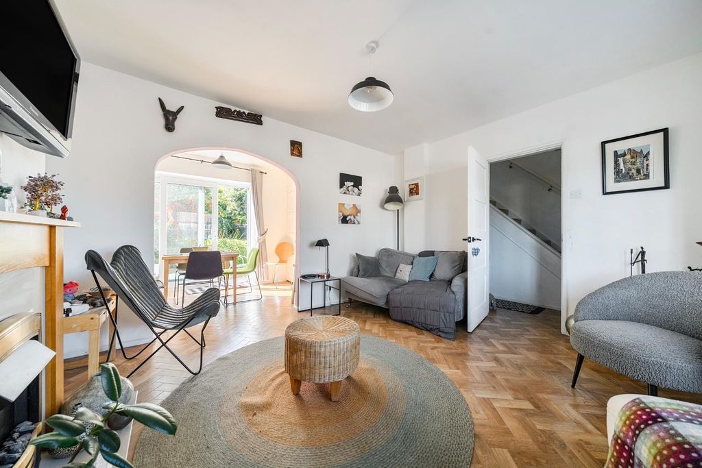 Property photo 2 of 15