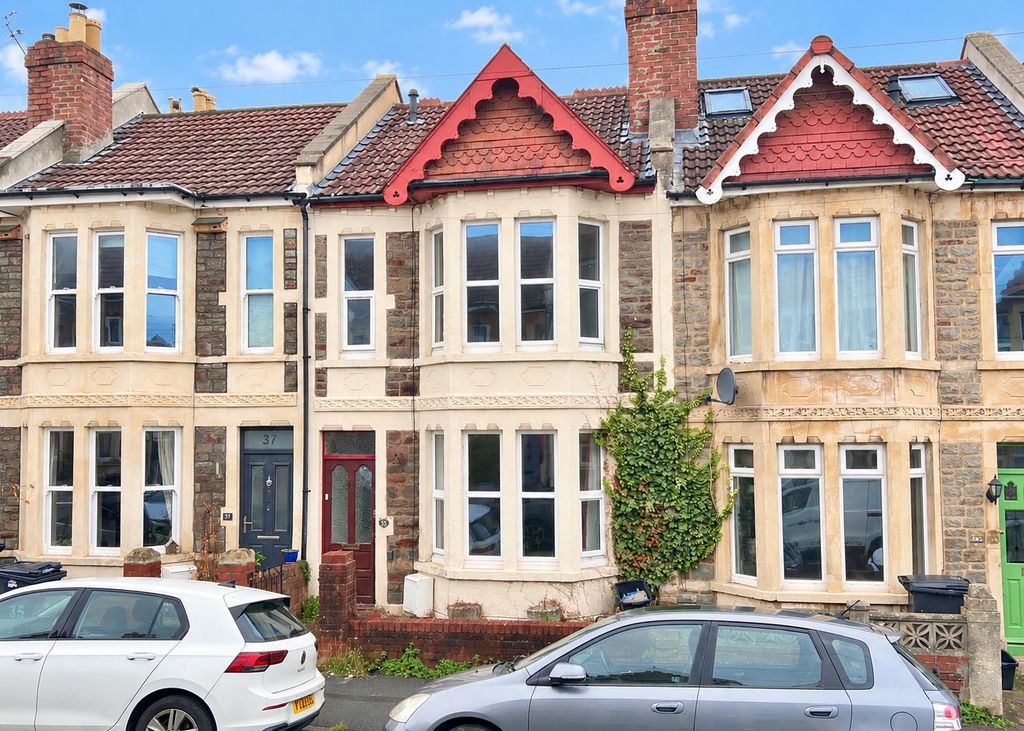 Property photo 1 of 17 1 - Terraced House For Auction, Brislington.Png
