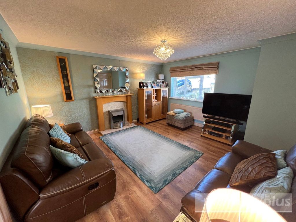 Property photo 3 of 20 Picture No. 11
