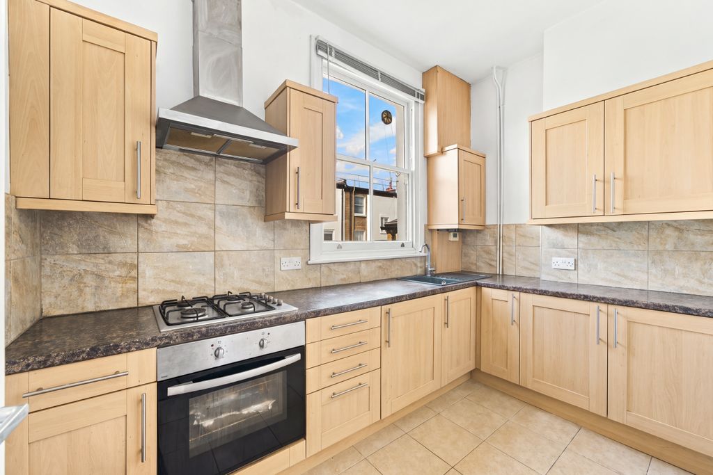 Property photo 3 of 7