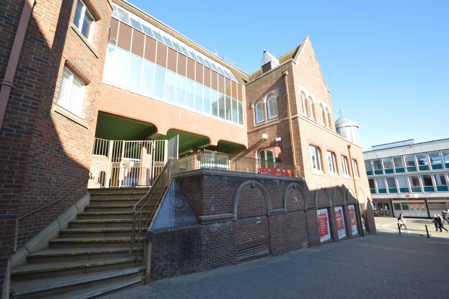 Property photo 1 of 5