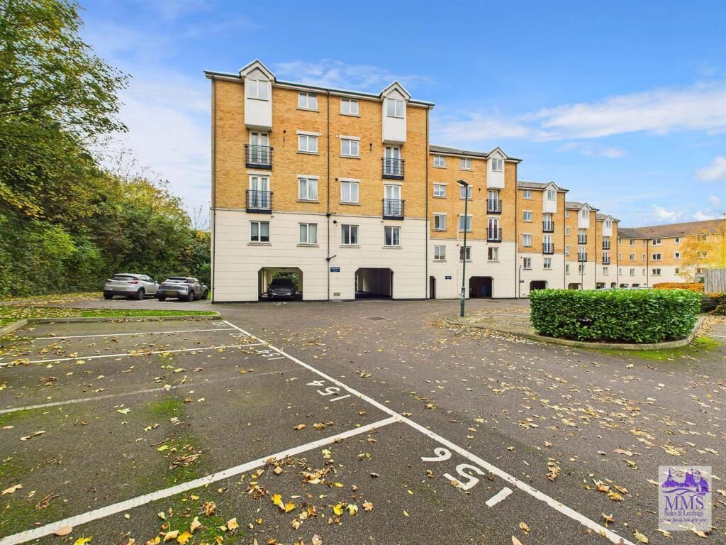 Property photo 3 of 11