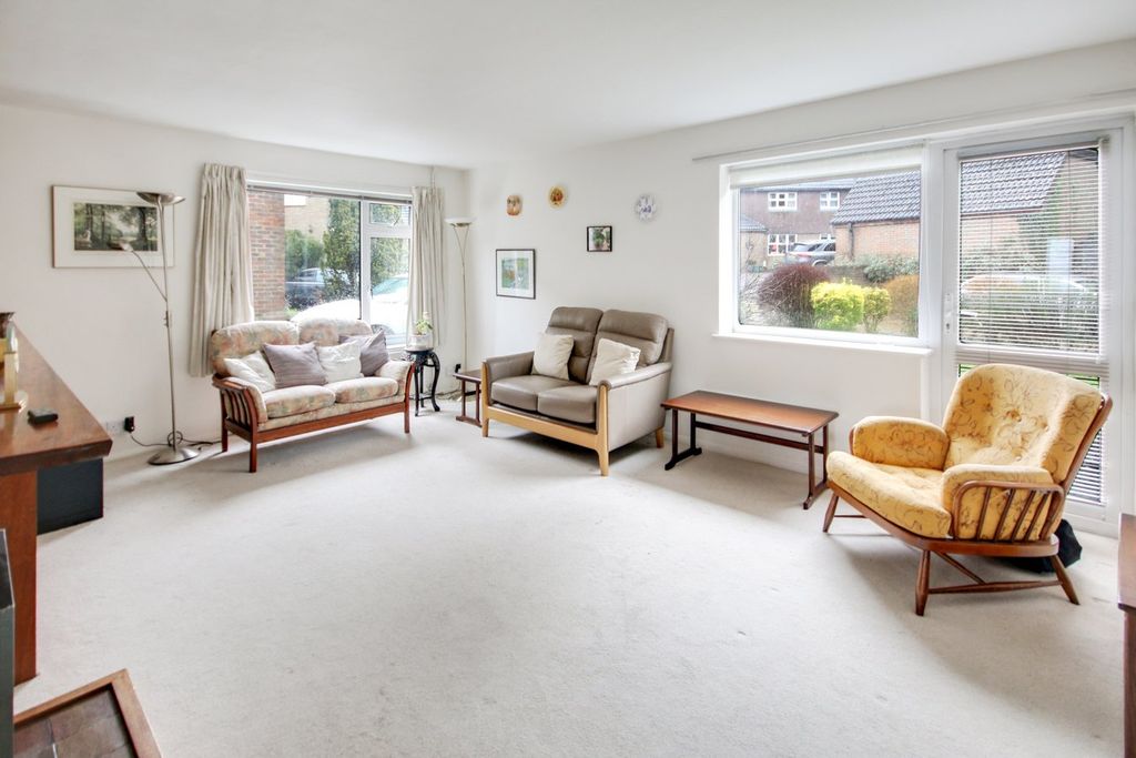 Property photo 3 of 18