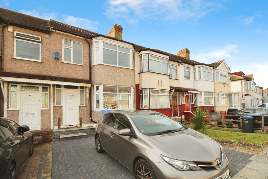 Property photo 1 of 17