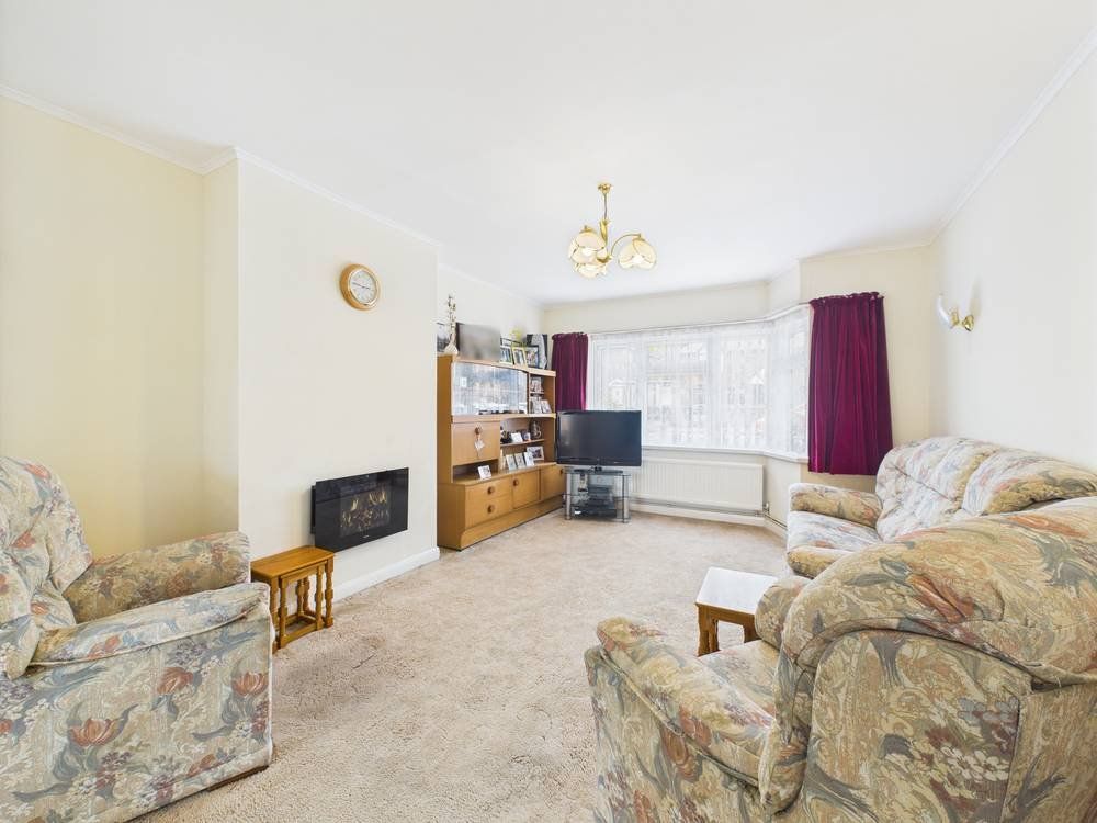 Property photo 2 of 17 Picture No. 15