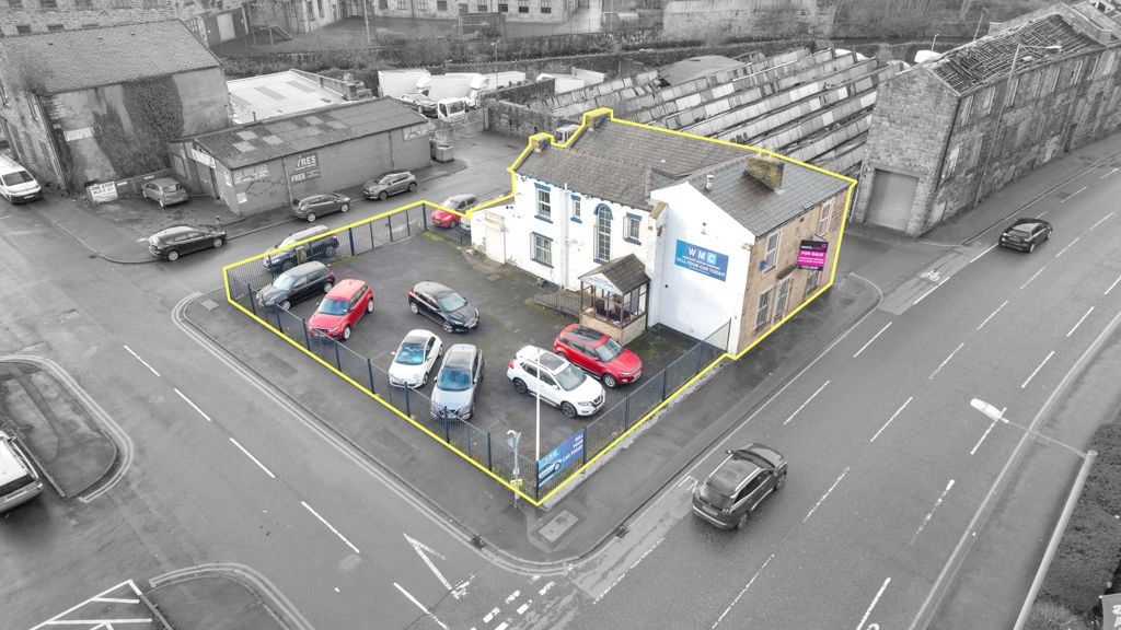 Property photo 1 of 9 Photo 7