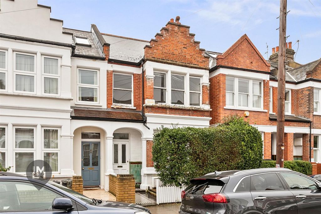 Property photo 1 of 5 External