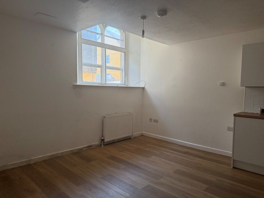 Property photo 3 of 4 Open Plan Living Kitchen Area