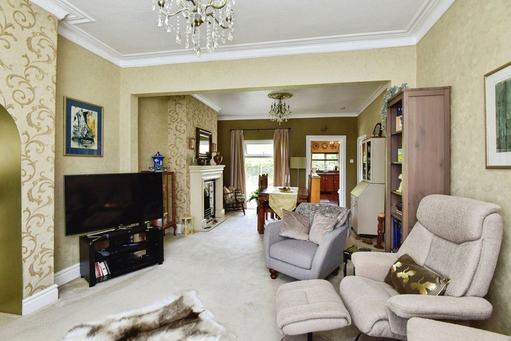 Property photo 2 of 18 Pbox-Img.Jpg