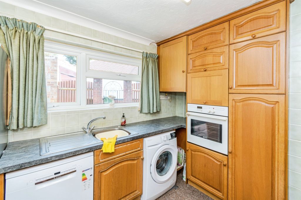 Property photo 3 of 14