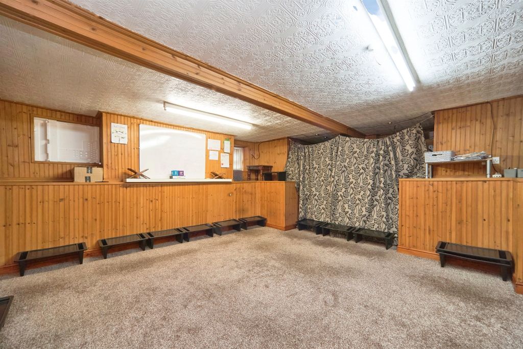 Property photo 3 of 23