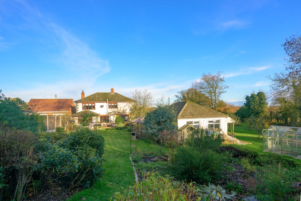 Property photo 1 of 38