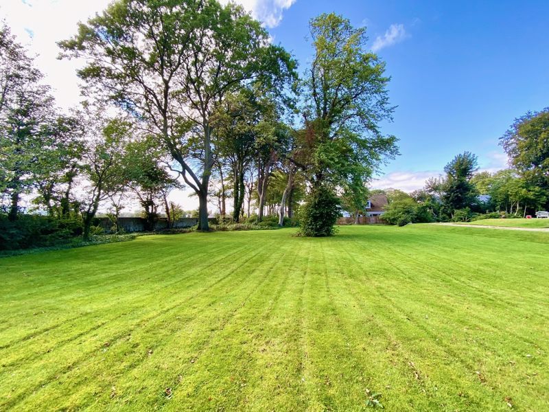Property photo 3 of 19 Photo 17