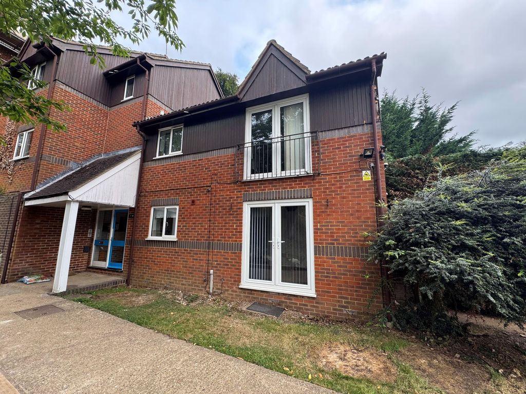 Property photo 1 of 10 Photo 15