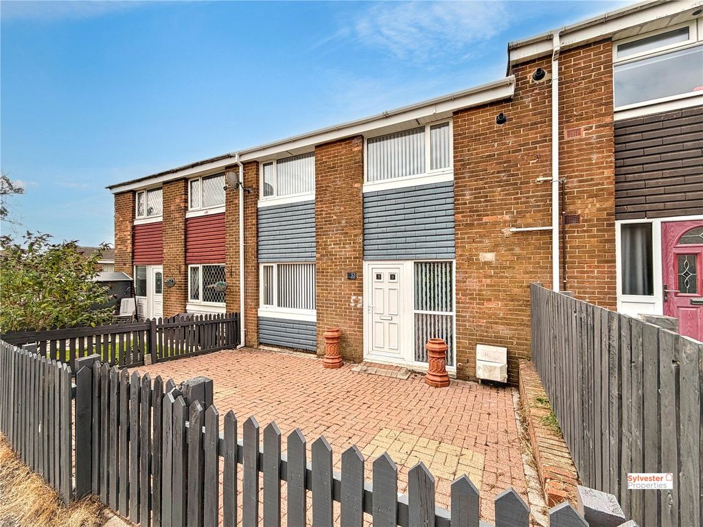 Property photo 1 of 16 Picture No. 04