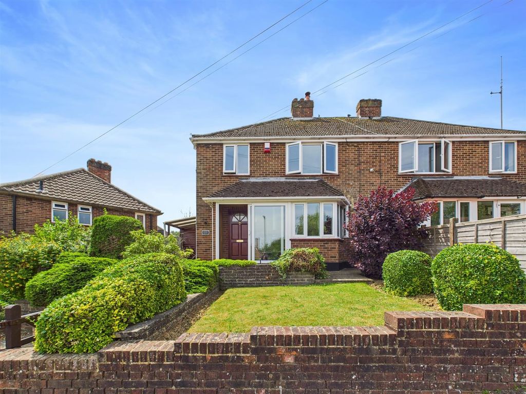 Property photo 1 of 21 Cam02885G0-Pr0414-Still023.Jpg
