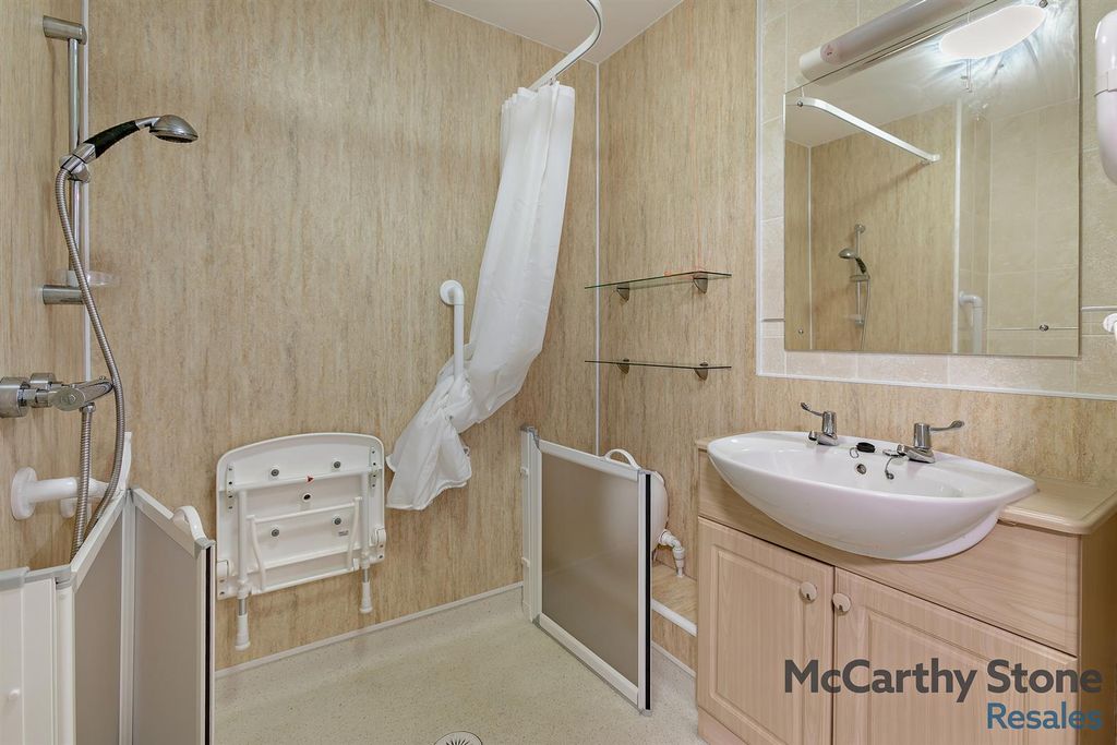 Additional image 8 of 1 bed flat for saleRivers Edge Court, Oaklands Drive, Okehampton EX20