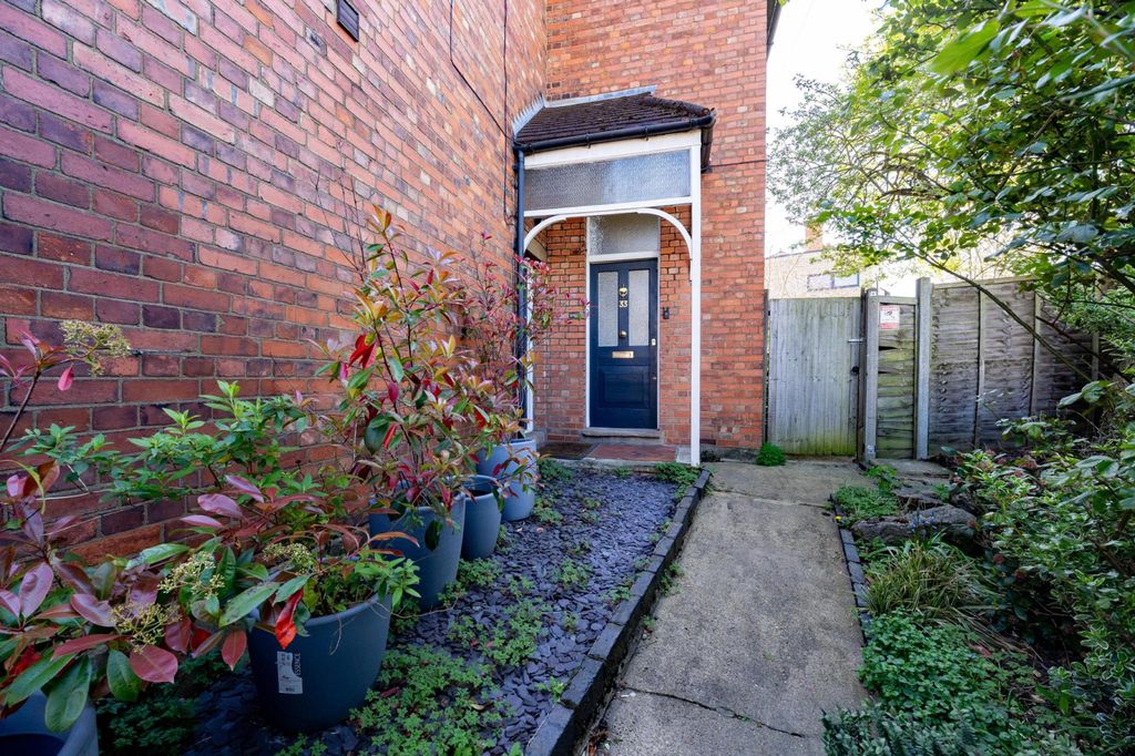 Property photo 2 of 12 Gallery