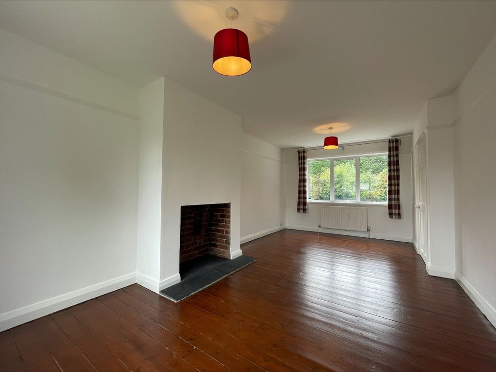 Property photo 2 of 15 Picture No. 28