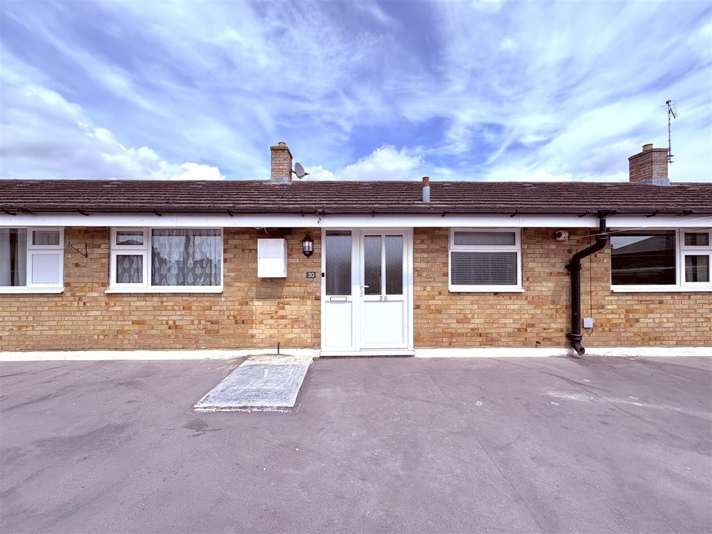 Property photo 1 of 9