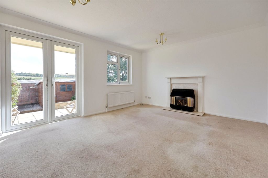Property photo 2 of 8 Picture No. 03