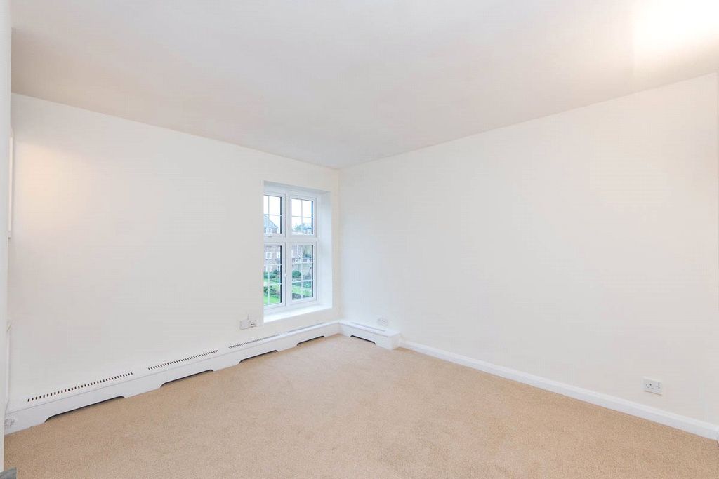 Property photo 2 of 6 Reception Room