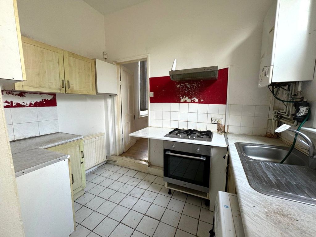 Property photo 3 of 16 Picture No. 23