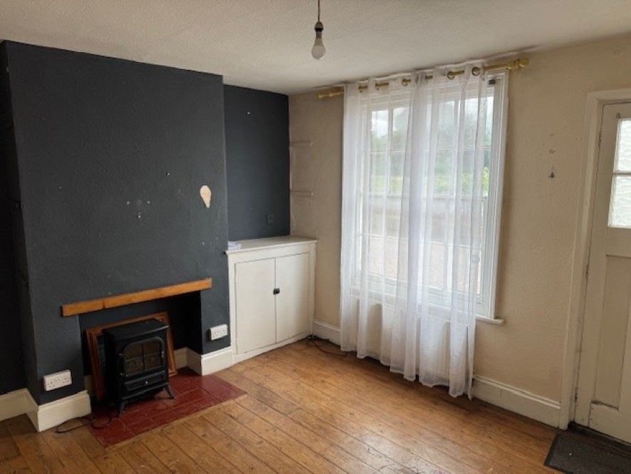 Property photo 2 of 7