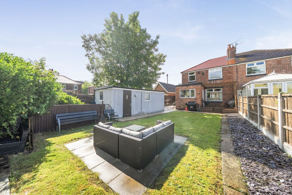 Property photo 2 of 16