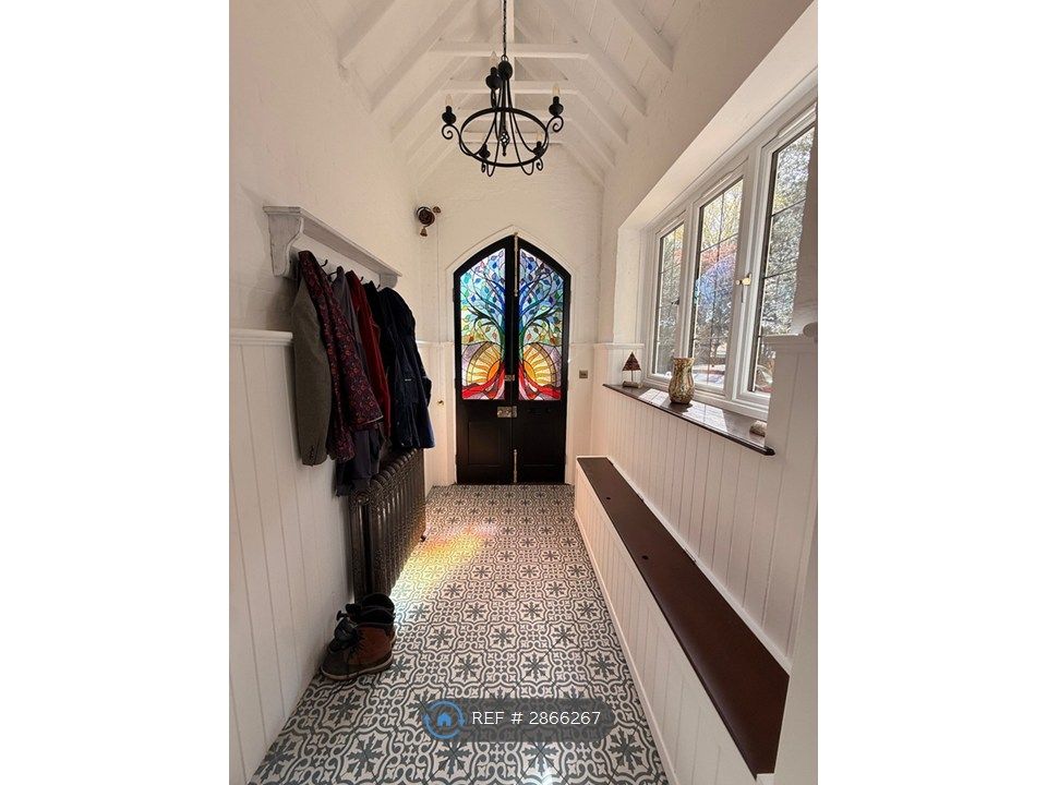 Property photo 2 of 21