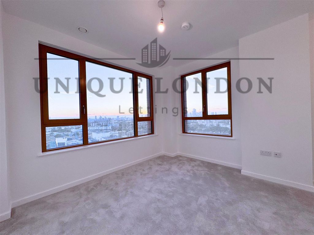 Property photo 2 of 12 278.Png