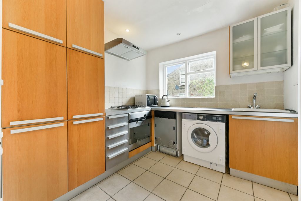 Property photo 2 of 5