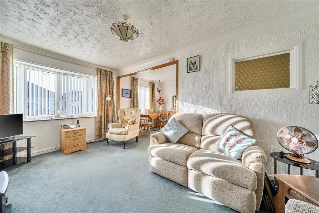 Property photo 2 of 12 Living Room