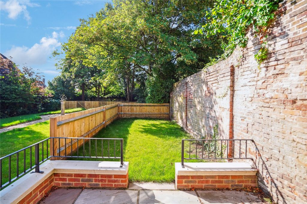 Property photo 3 of 14 Picture No. 13