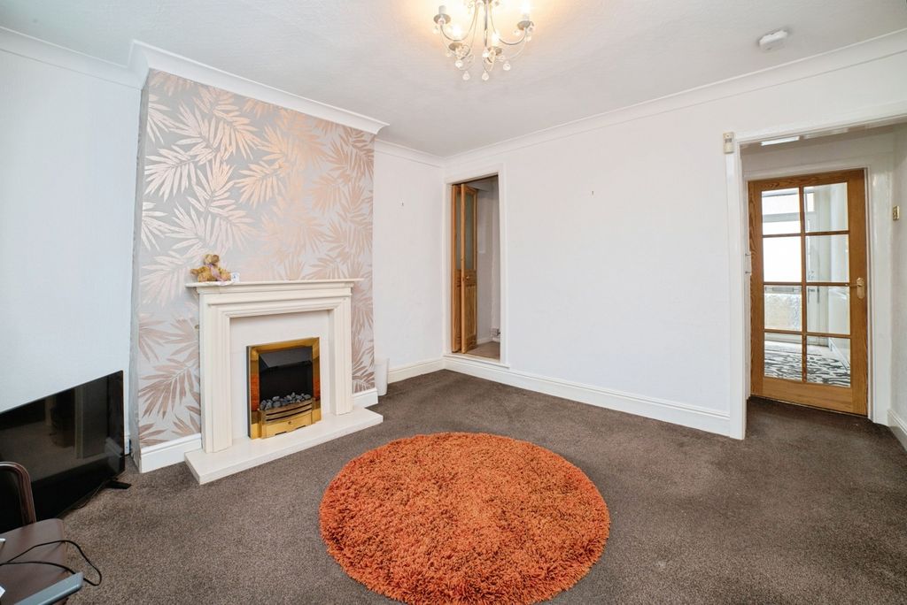 Property photo 3 of 13 Photo