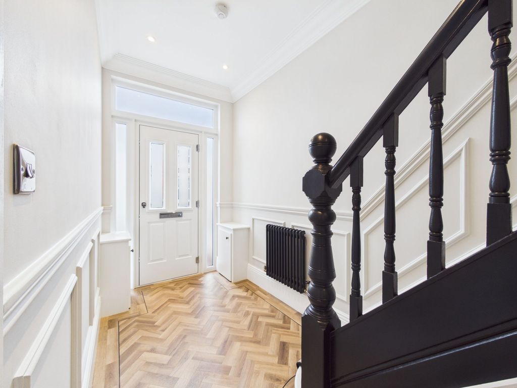 Property photo 2 of 24