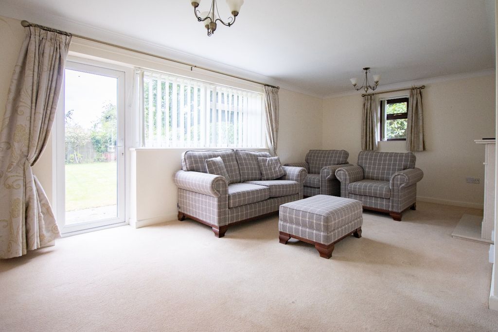 Property photo 2 of 13 3317176
