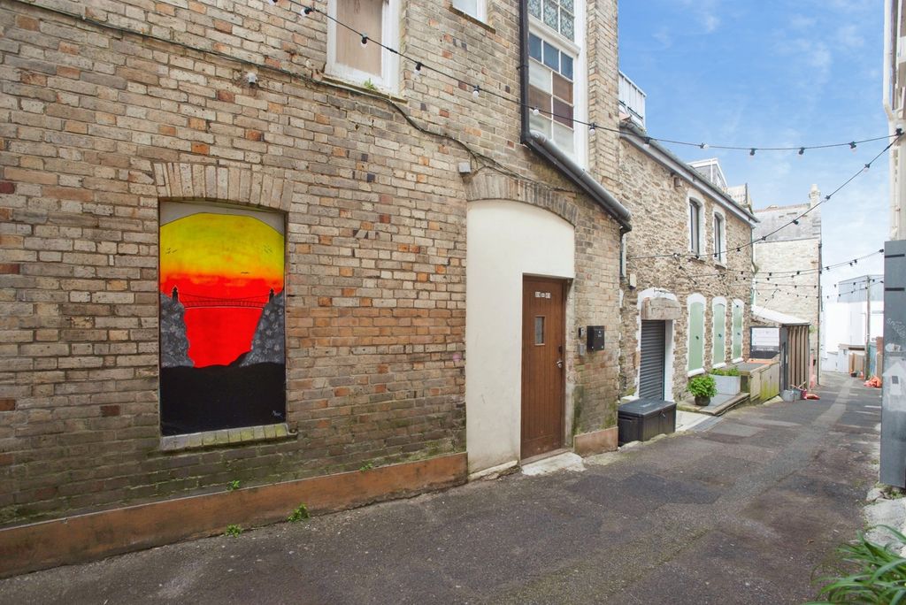 Property photo 1 of 9 Pbox-Img.Jpg