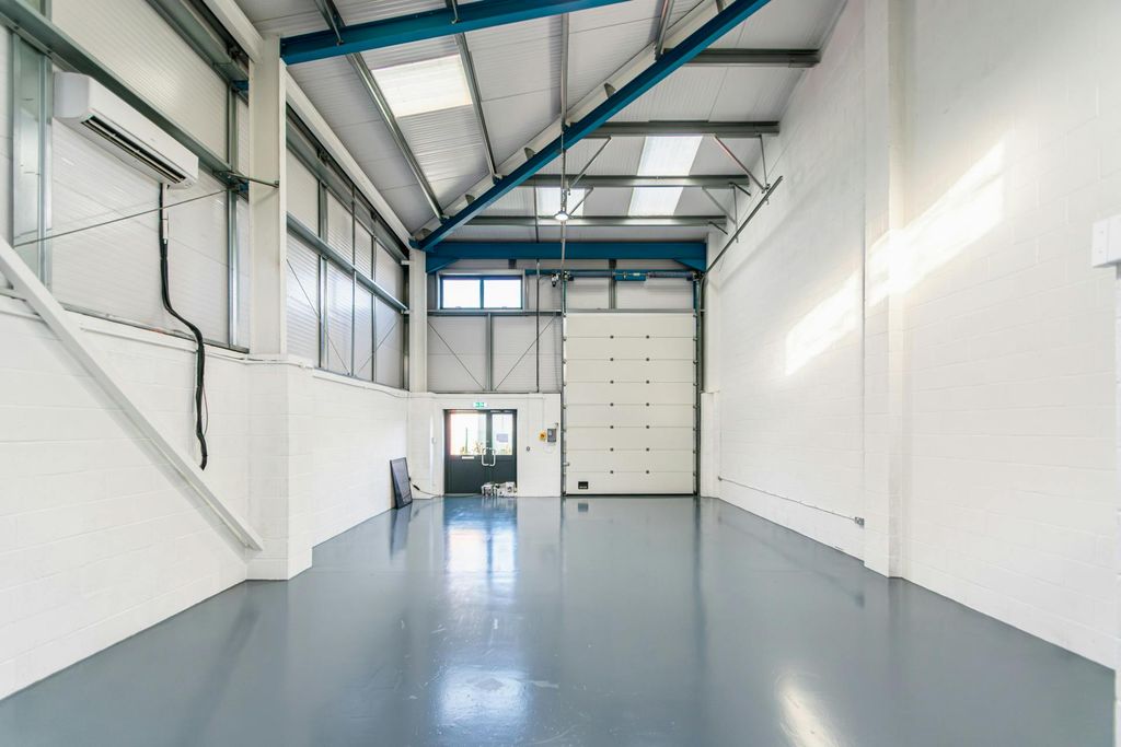 Property photo 2 of 5 5.Jpg