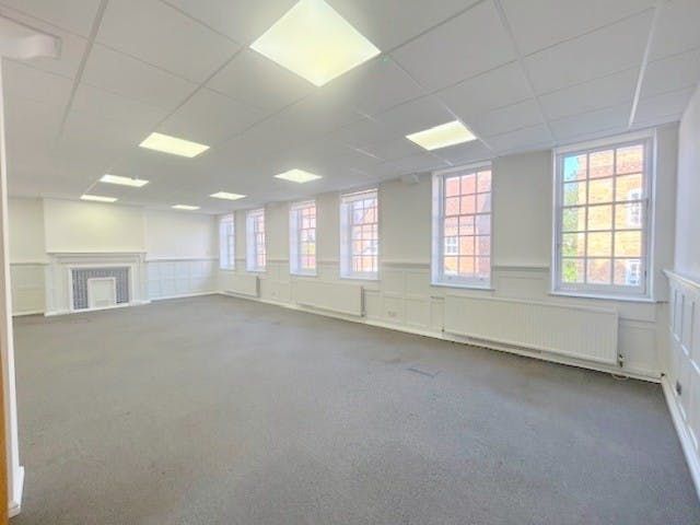 Property photo 3 of 7 Ff Main i.Jpg