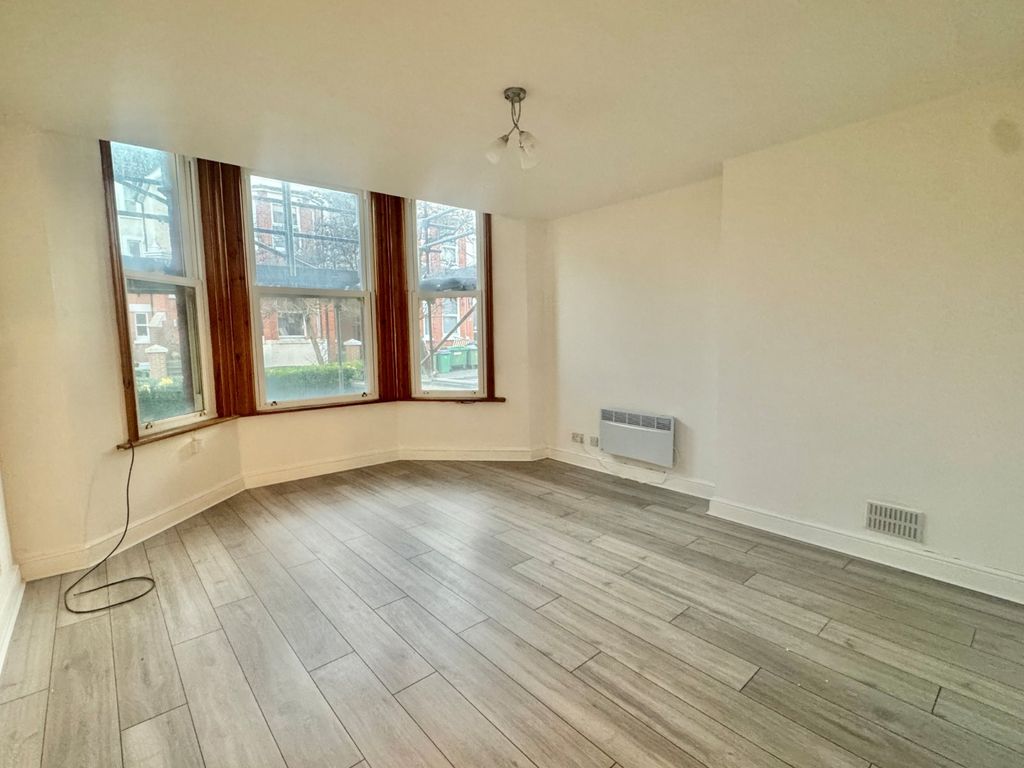 Property photo 2 of 5 Living Room