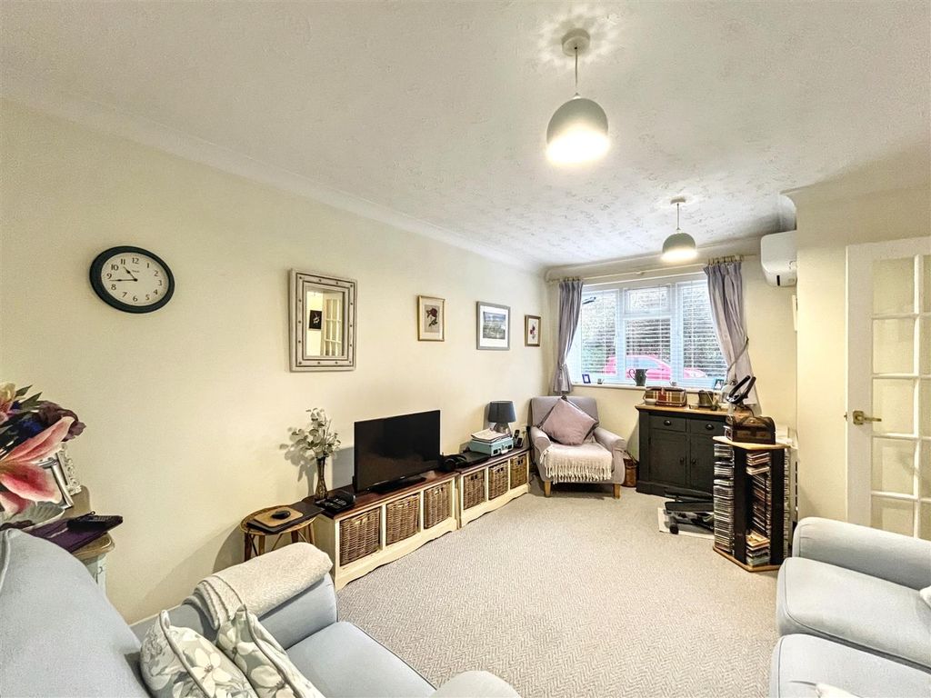 Property photo 3 of 7 Img_2812.Jpg