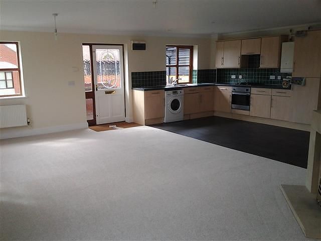 Property photo 2 of 10 Image