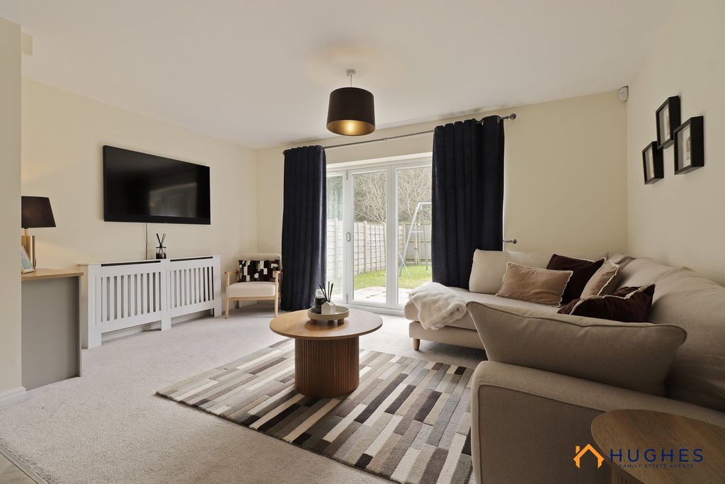 Property photo 2 of 24