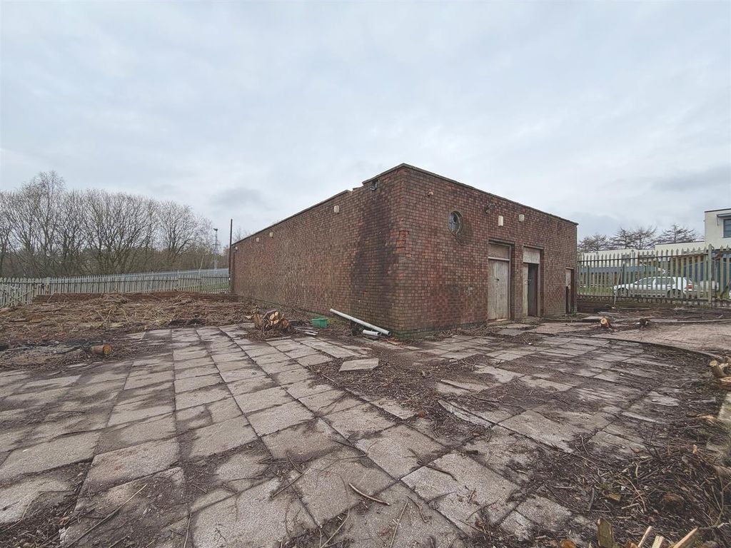 Property photo 1 of 11