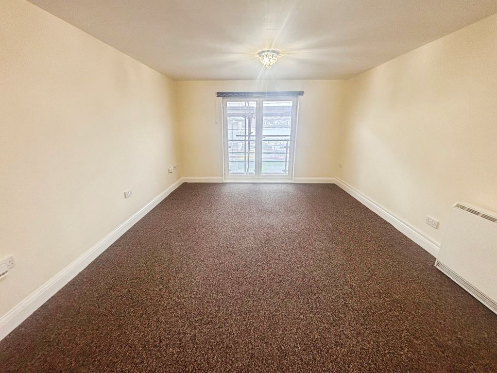 Property photo 3 of 14 Image