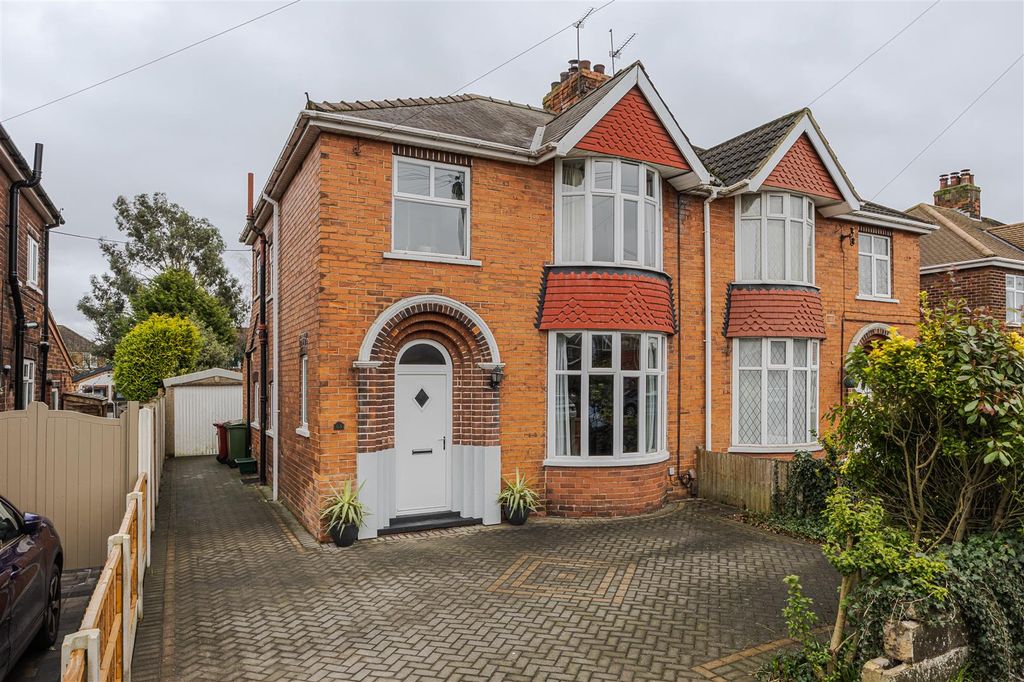 Property photo 1 of 21 Main