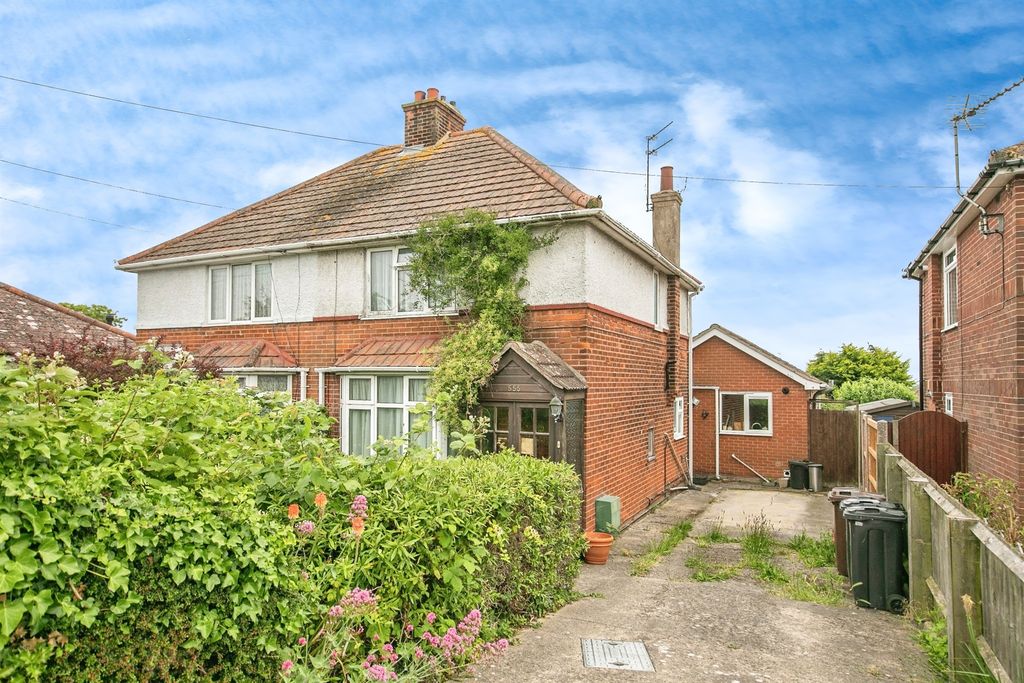 Property photo 3 of 15