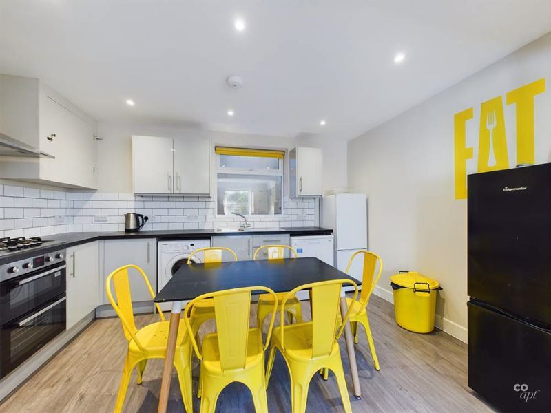 Property photo 3 of 11 Photo 25